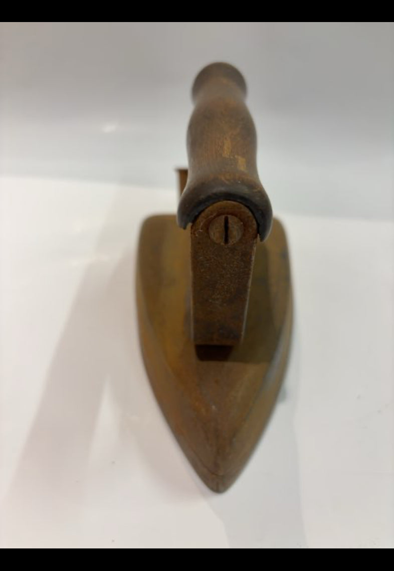 Gammeldags strygejern